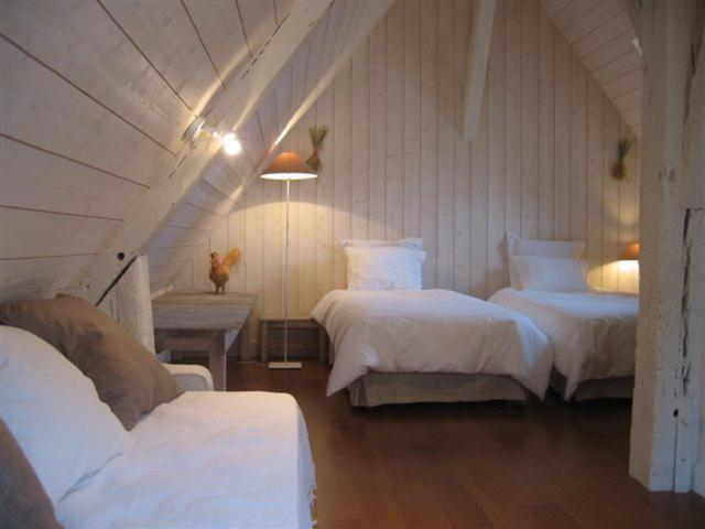 La Ferme Au Colombier Bed & Breakfast Neron Екстериор снимка