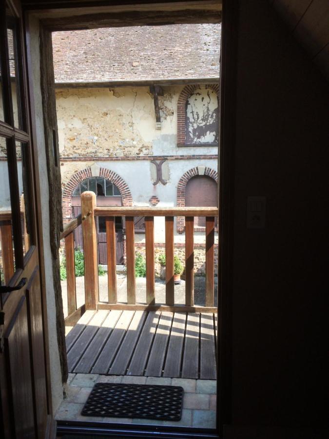 La Ferme Au Colombier Bed & Breakfast Neron Екстериор снимка