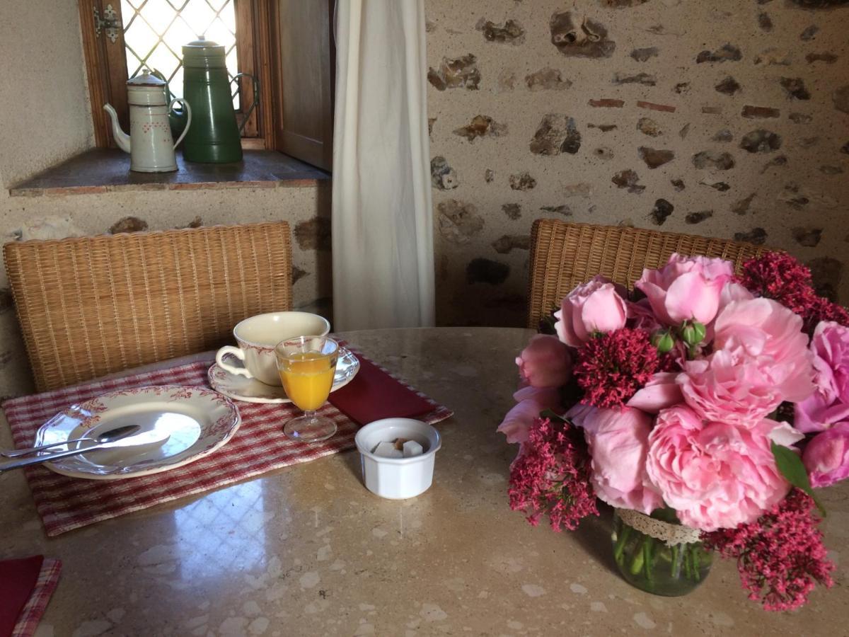 La Ferme Au Colombier Bed & Breakfast Neron Екстериор снимка